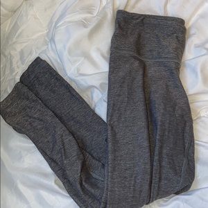 Grey cropped lululemon leggings